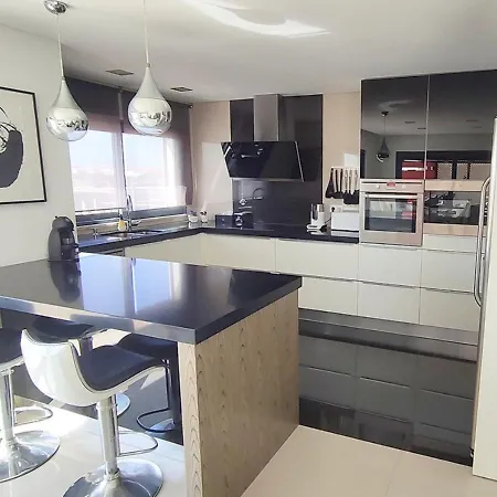 Daire D Wan Deluxe *